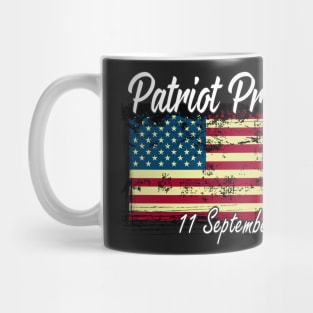 Patriot Prayer Distressed American Flag Gift / Patriot Day 11 September Mug